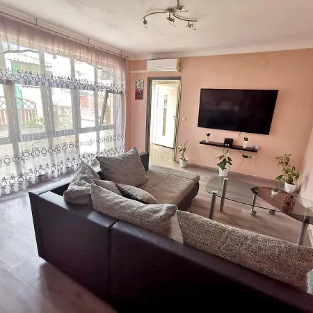 Spacious In * Pula