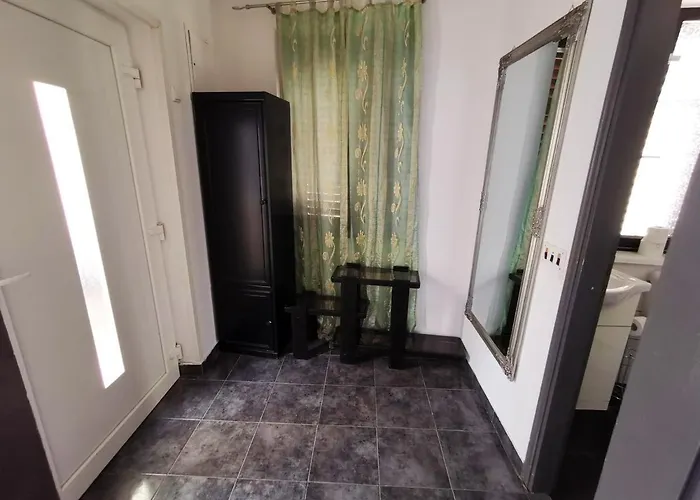 Spacious In Apartamento