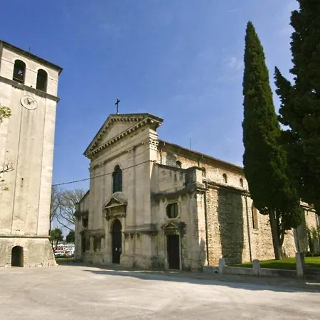 Appartamento Spacious In *