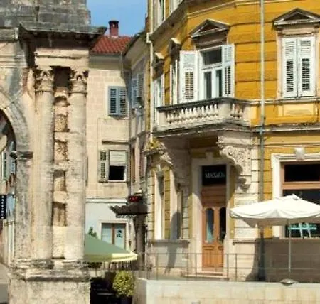 Spacious In Appartamento