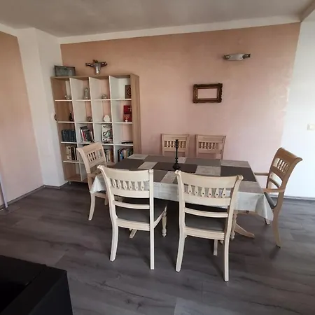 Spacious In * Pula