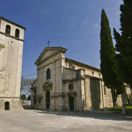 Apartamento Spacious In Pula
