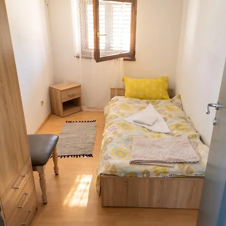 Spacious In Pula