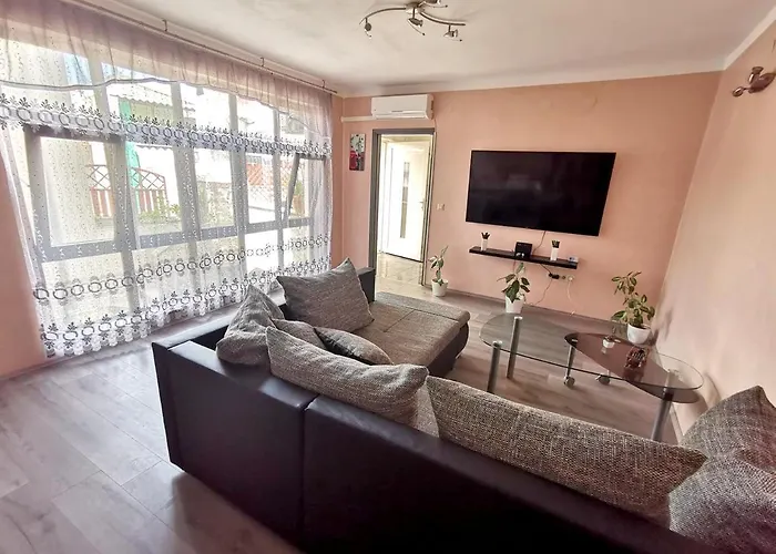Spacious In * 풀라